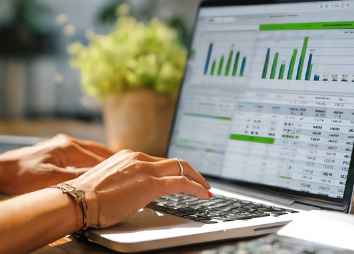 4 Benefits Of Choosing An Accounting Firm Over A Sole Practitioner