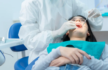 How General Dentistry Helps Patients Navigate Oral Health Challenges